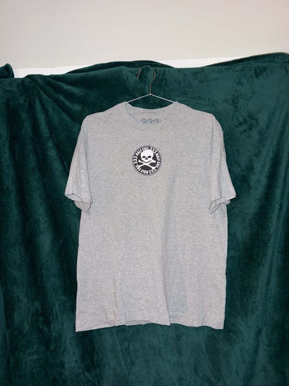 Half Evil 333 Skull and Bones Logo Graphic Tee Grey Size L